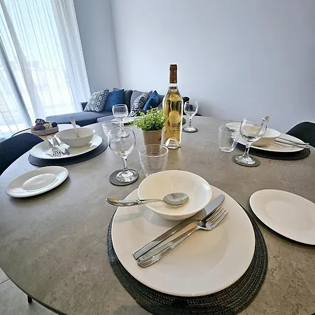 Lägenhet Superior Apartment, Universal Residences Paphos