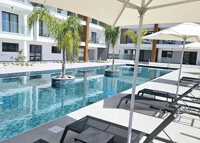 Superior Apartment, Universal Residences アパート パ フォス